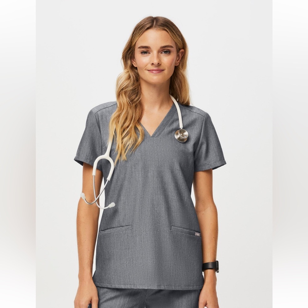 Figs Graphite scrub set size small